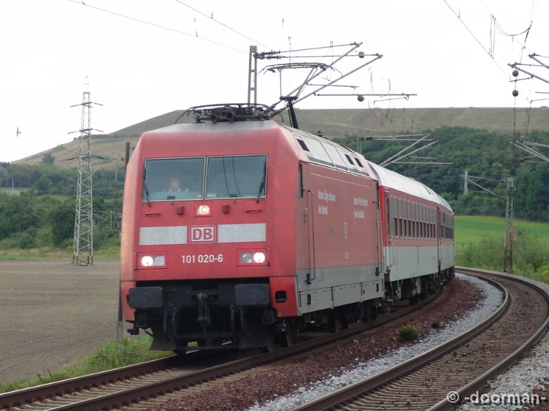 101 020-6.jpg