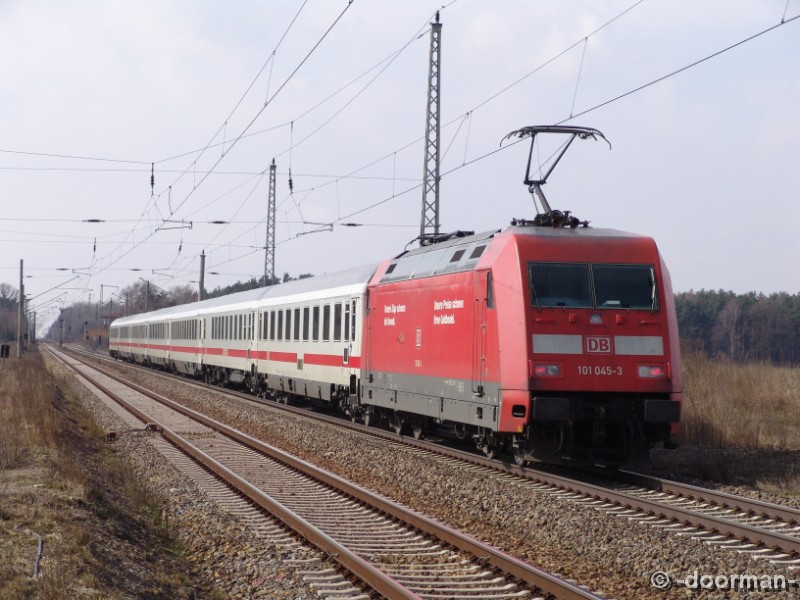 101 045-3 a.jpg