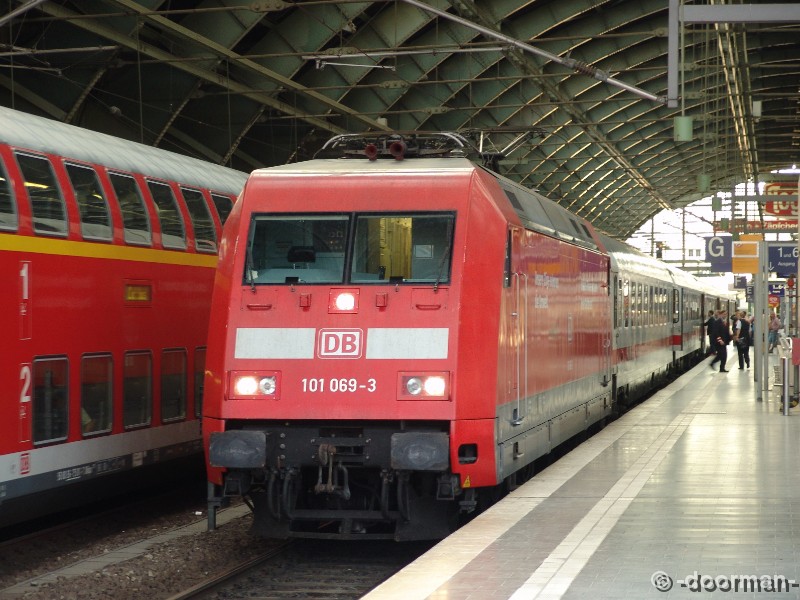 101 069-3.jpg