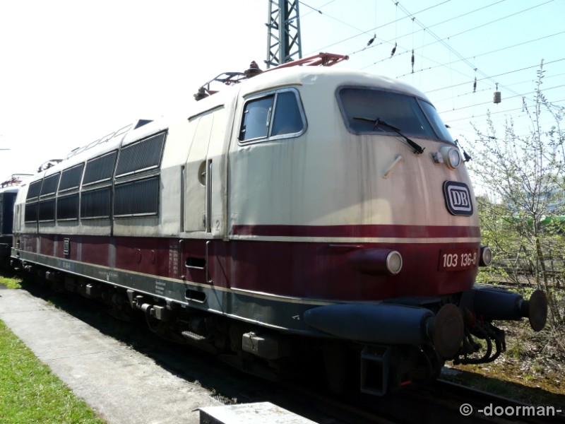 103 136-8.jpg