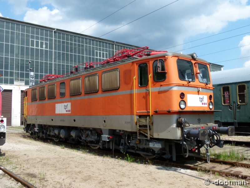 142 110-6 a - 417 191-4.jpg