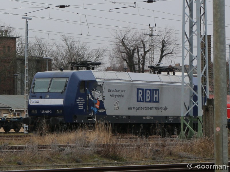 145 011-3.jpg