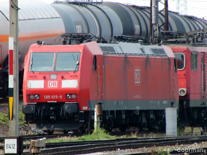 185 015-5.jpg