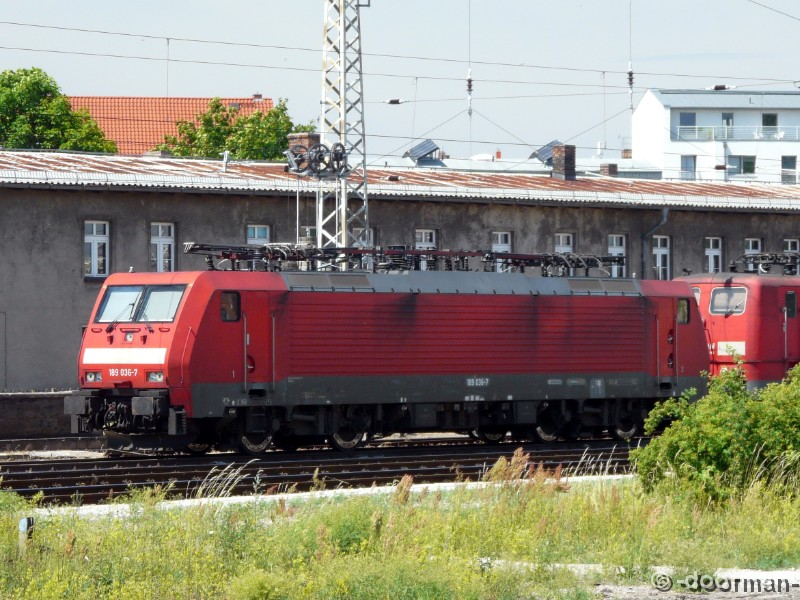 189 036-7.jpg