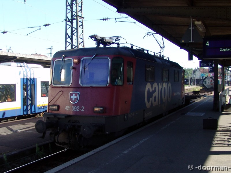 421 392-2.jpg