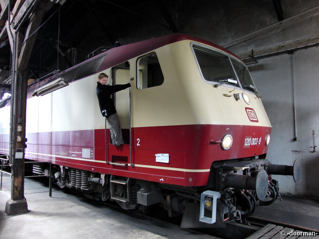 CIMG1834.jpg - 120 003-9