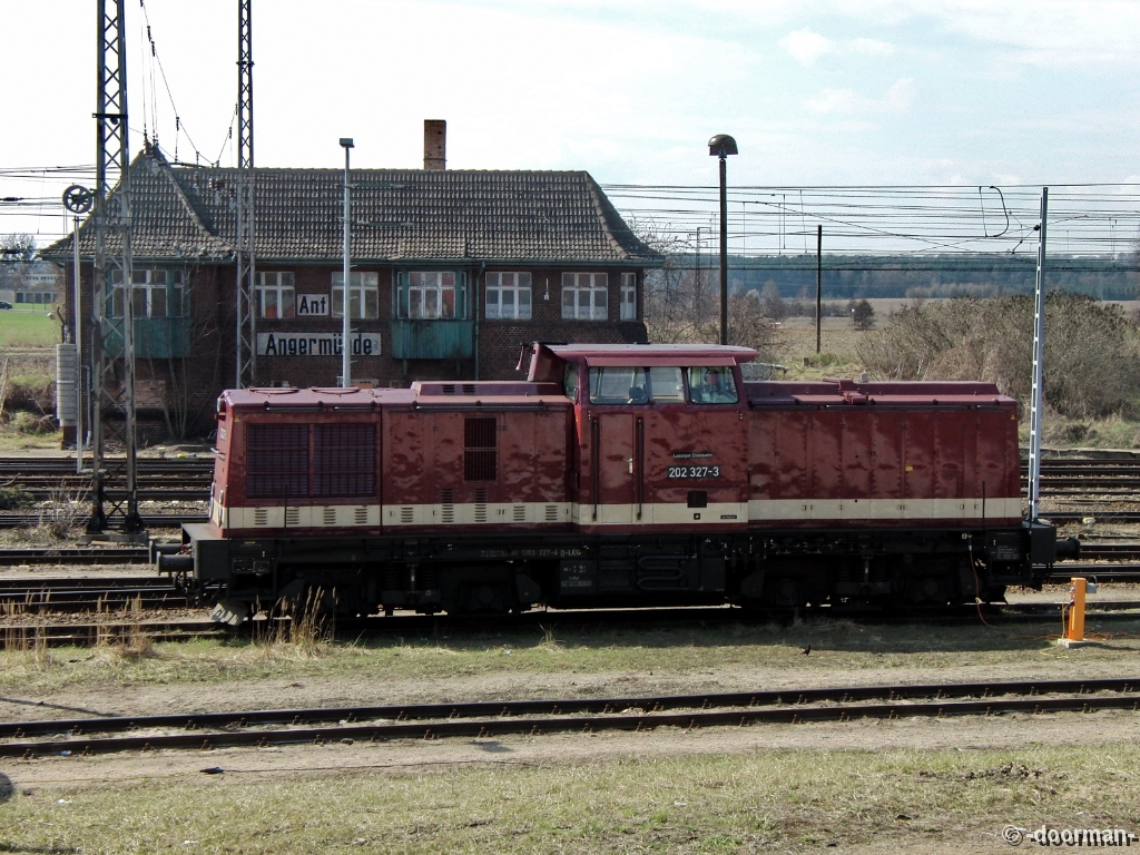 CIMH9667.JPG - 202 327-3