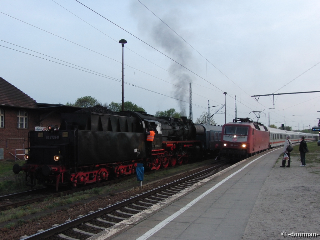 CIMI3102.jpg - 50 3708-0
